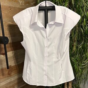 NWOT Missguided white button down fit n flare cap sleeve blouse. XL
